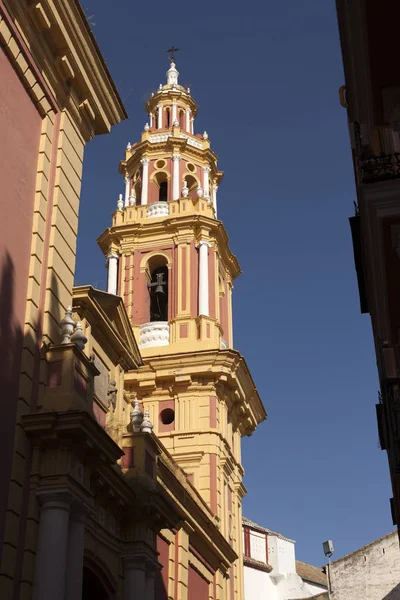 Sevilla, casco antiguo, edificios históricos. España . — Foto de Stock