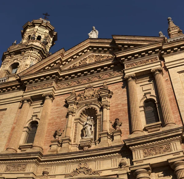 Sevilha, cidade velha, edifícios históricos. Espanha . — Fotografia de Stock