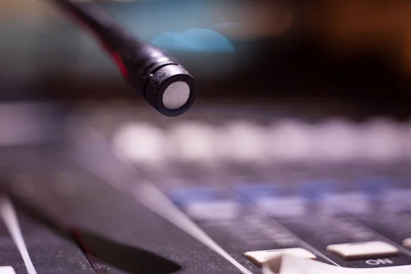 Microphone close-up on stage — Stock Photo, Image