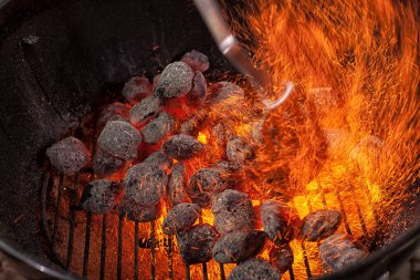 Alev boş sıcak kömür Barbekü Izgara.
