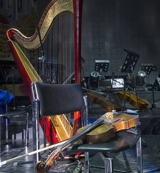 Музичні інструменти в оркестрі . — стокове фото