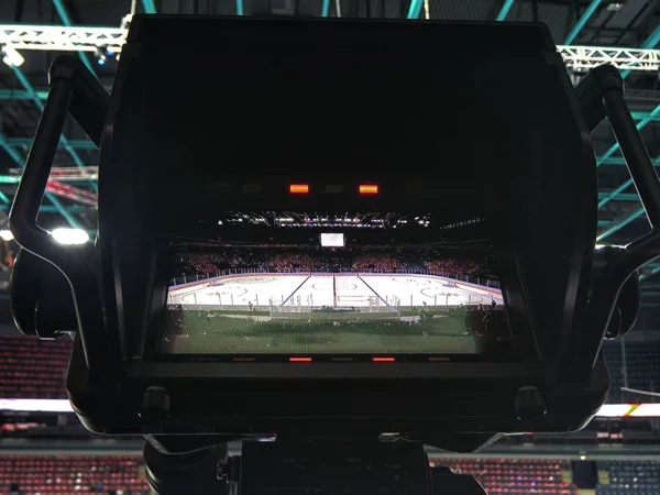 Câmera de TV para transmissão de hóquei — Fotografia de Stock