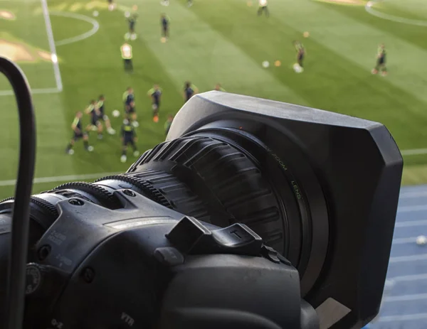 Телевидение в футболе — стоковое фото