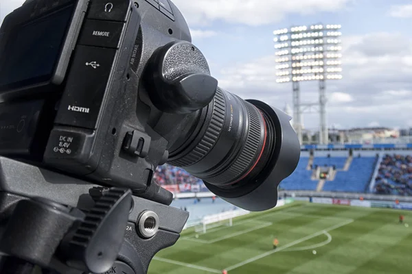 Caméra de télévision dans le football — Photo