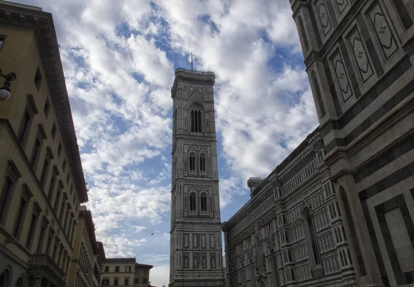 Florencia. Paisaje urbano. lugares de interés. Atracciones turísticas . — Foto de Stock