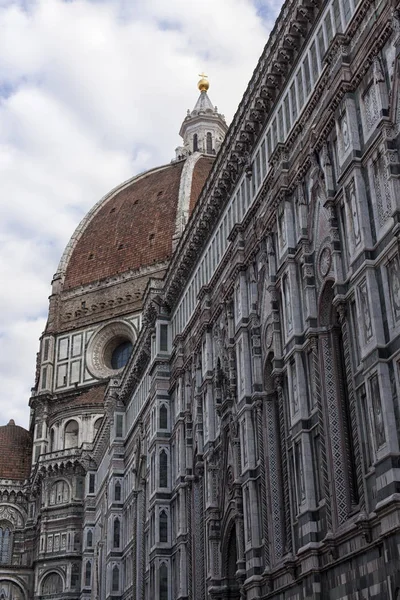 Florencia. Paisaje urbano. lugares de interés. Atracciones turísticas . — Foto de Stock