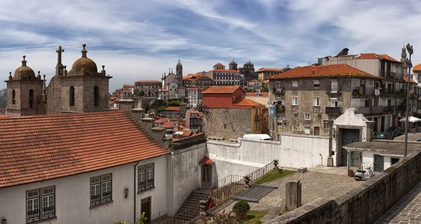 Porto. Paisagem urbana. lugares de interesse. Atrações . — Fotografia de Stock