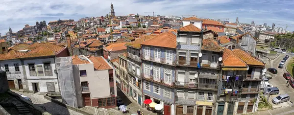 Porto. Paisagem urbana. lugares de interesse. Atrações . — Fotografia de Stock