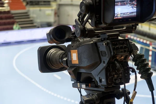 TV camera for broadcast Handball. — Stock Photo, Image