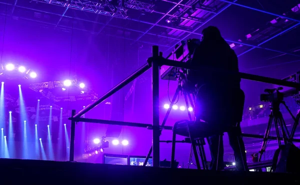 Câmera de tv em um concerto hal . — Fotografia de Stock