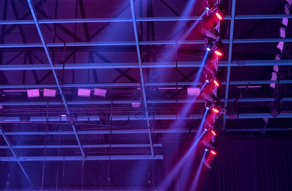 Luz da cena durante o concerto . — Fotografia de Stock