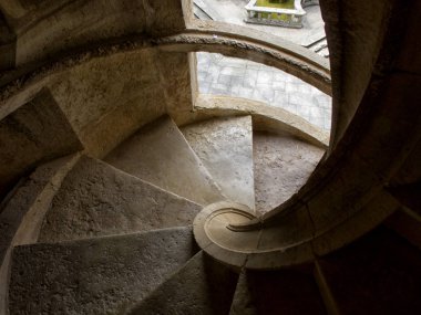 taş döner merdiven