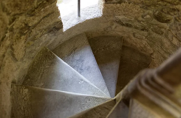 Escada em espiral de pedra — Fotografia de Stock