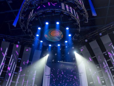 Konserden önce sahnede parlak, güzel bir ışık huzmesi.