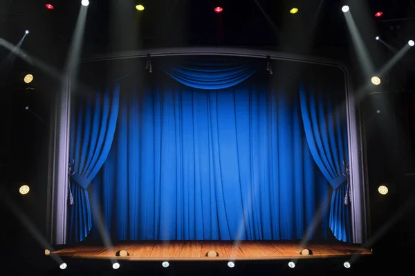 Театр, вид из зала на сцену . — стоковое фото