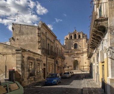 Sicilya 'daki Tarihi Merkez Şehir Noto' ya bakın. İtalya.
