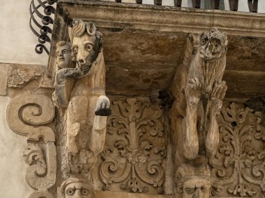 Sicilya 'daki Scicli Tarih Merkezi' ne bakın. İtalya.