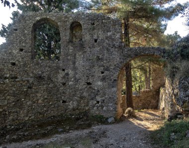 Moreloponese 'deki antik Mystra şehrinin kalıntıları. Yunanistan