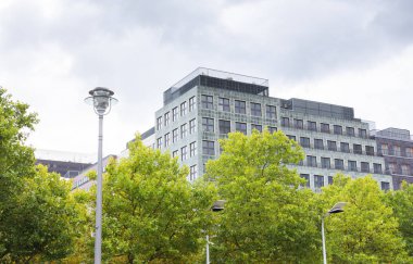 Dorothea-Schlegel-Platz 'daki binaların görüntüsü