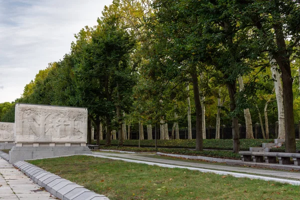 Monumento a la Guerra Soviética, Treptower Park — Foto de Stock