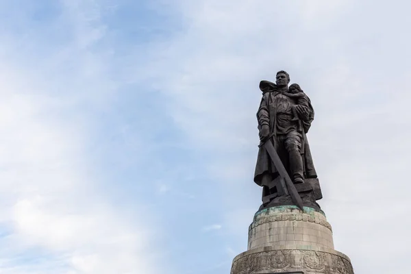 Monumento a la Guerra Soviética, Treptower Park —  Fotos de Stock