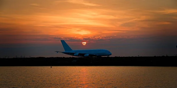 Ticari uçak uçuş ve Sydney airport Aus aktiviteleri