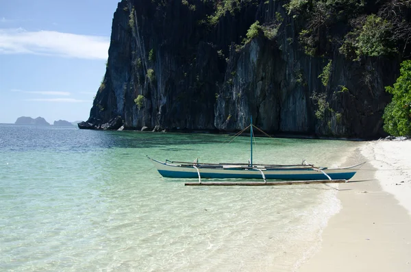Filipinler. Güzel bir plaj. — Stok fotoğraf