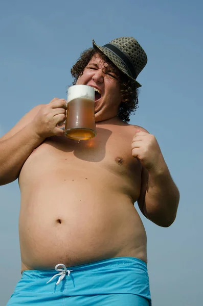 Party. Drunk man with a beer. — Stock Photo, Image