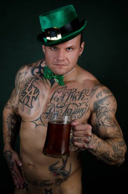 Seksi adam. St.Patrick'ın gün. 