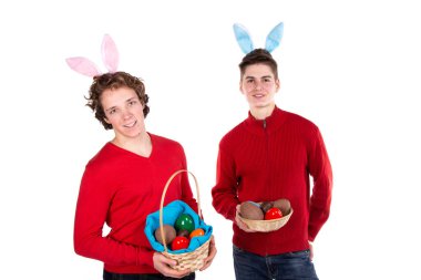 Paskalya ve iki çekici erkek..