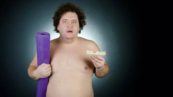 スポーツ栄養 健康的なライフスタイル おかしい脂肪男 — ストック写真