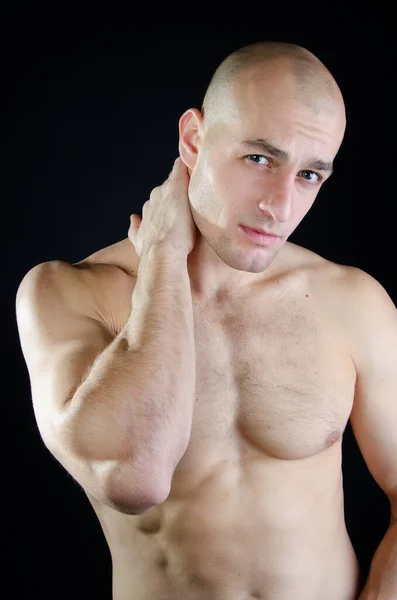 首が痛い 魅力的な男と健康上の問題 — ストック写真