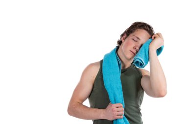 Genç, çekici ve sağlıklı bir adam..