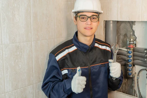 Retrato Canalizador Profissional Conceito Serviços Canalização Reparação Água — Fotografia de Stock