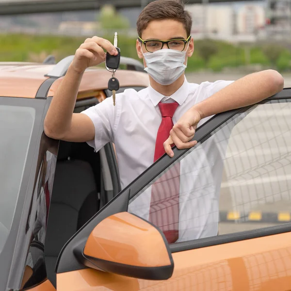 Fotografia Unui Șofer Personal Într Mască Protecție Responsabilitatea Socială Masca — Fotografie, imagine de stoc