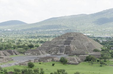 Ay Piramidi, Piramit de la Luna ve Ölüler Bulvarı, Calzada de los Muertos, Teotihuacan, Meksika