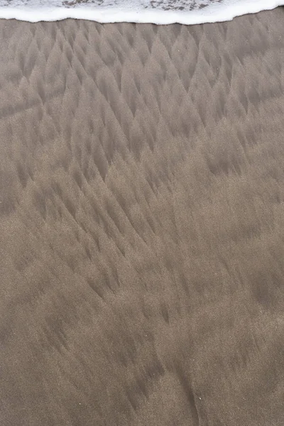 Естественный Фон Пляжный Пол Песчаная Текстура Линиями Оставляющими Движение Воды — стоковое фото