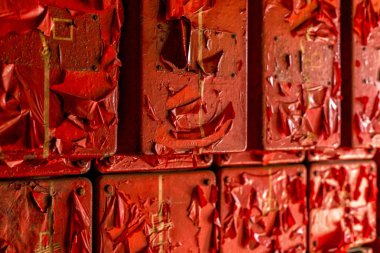 Renkli paslı artalanları