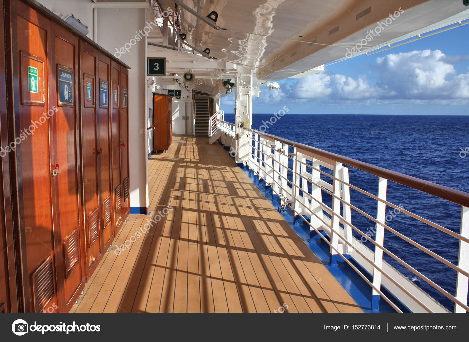 Cruise Ship Deck Stock Photo Studiobarcelona 152773814 cruise-ship-deck-stock-photo-studiobarcelona-152773814