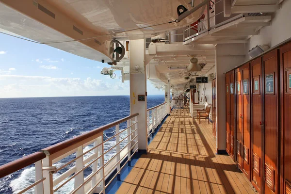 Cruise schip open dek — Stockfoto