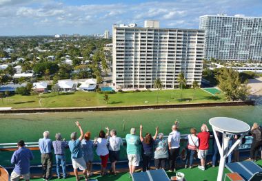 Cruise gemi yelken Fort Lauderdale uzak