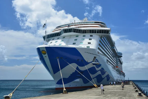 Nave principessa reale nel porto di Grenada — Foto Stock