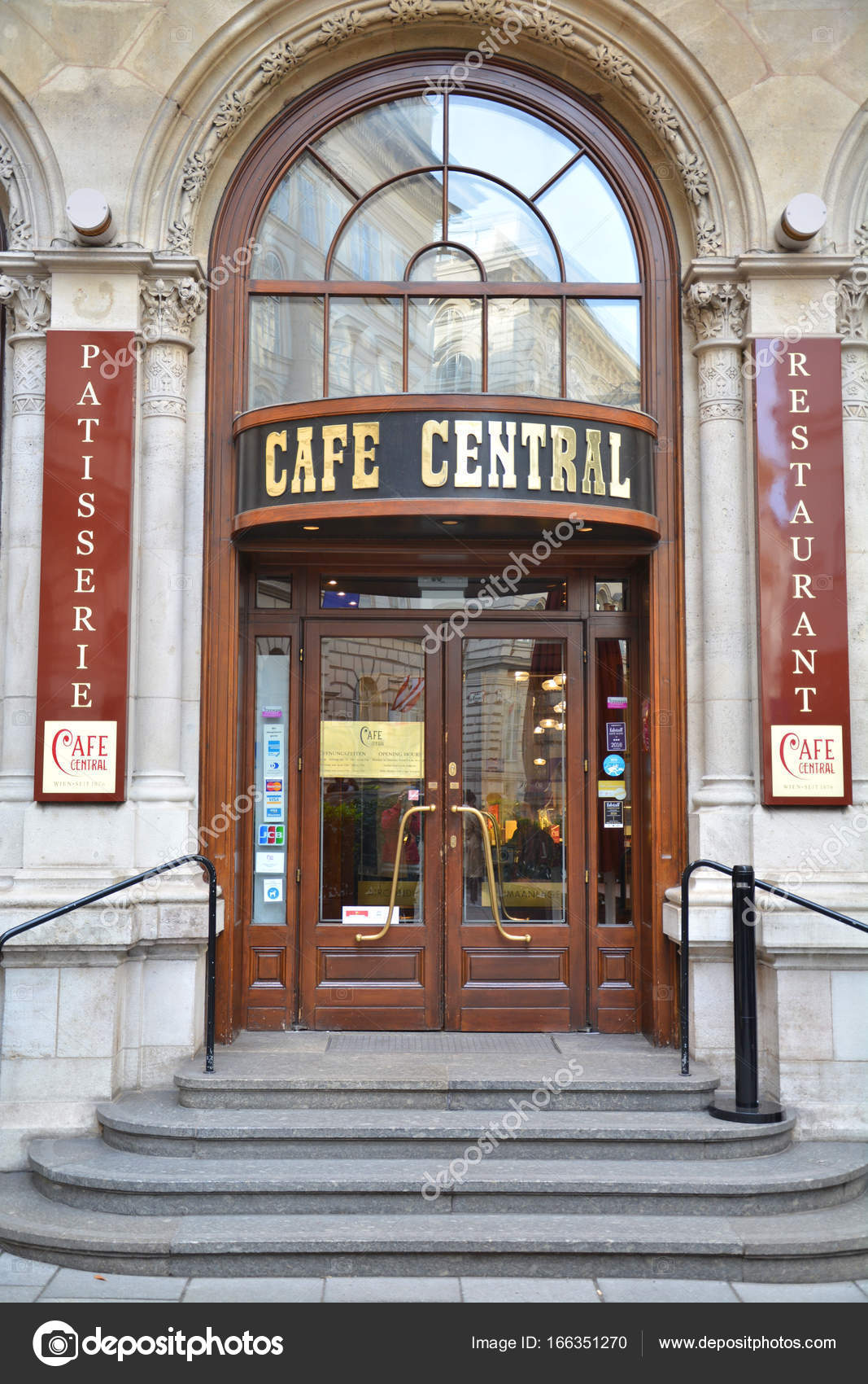 Cafe Central, Viena — Fotografia de Stock Editorial © Studiobarcelona