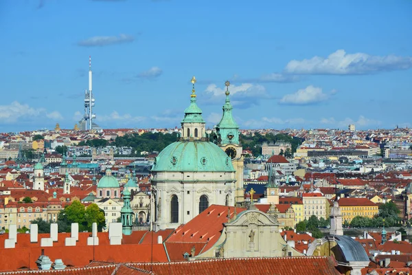プラハの屋上のランドマーク — ストック写真