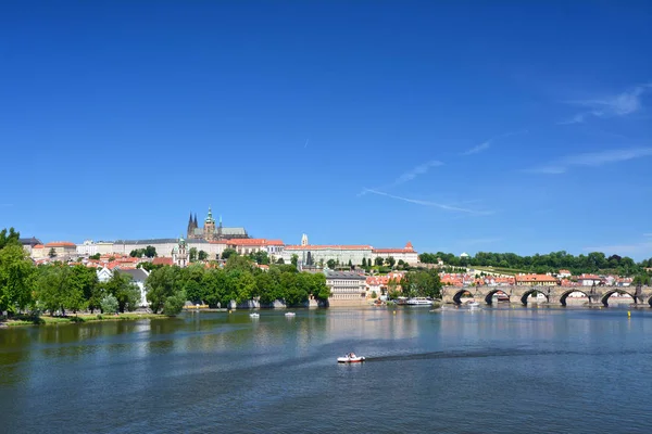 Vue historique de Prague — Photo