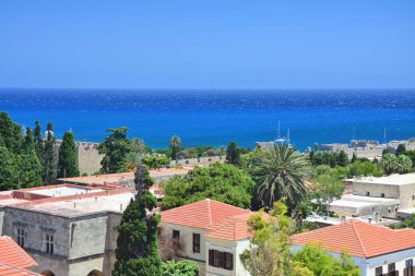 Rodos'un eski şehir üzerinde göster