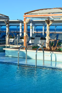 Gemide bulunan Yüzme Havuzu