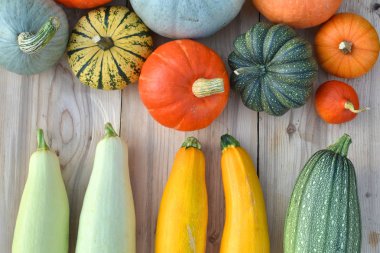 kabaklar ve squashes ahşap kurullarında