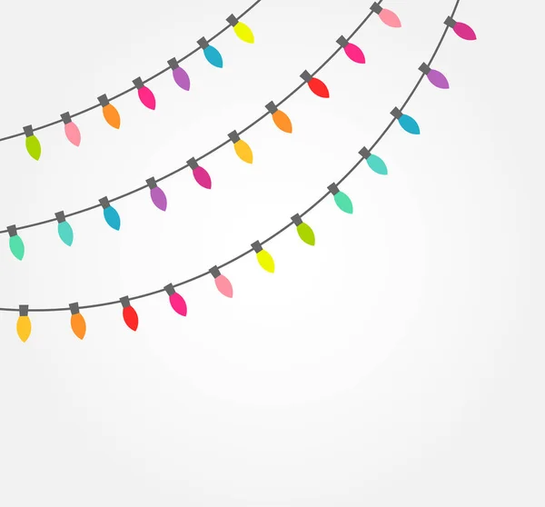 Cuerdas de coloridas luces decorativas de Navidad — Vector de stock