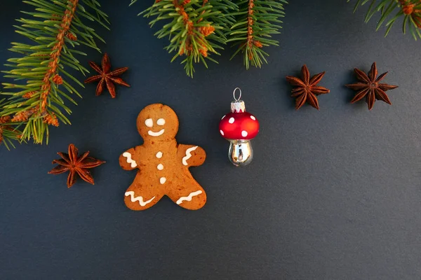 Christmas gingerbread man decoration border background. — Stock Photo, Image
